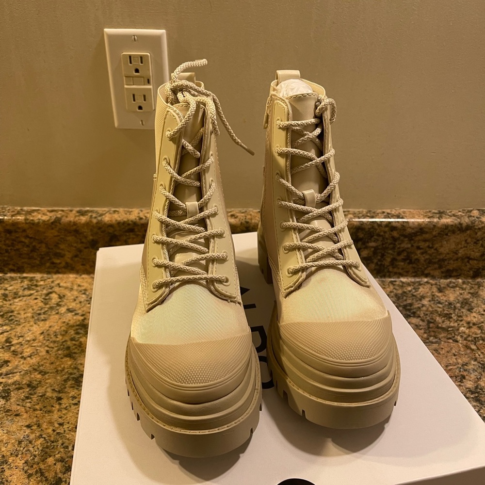Off white / gold boots